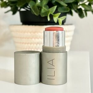ILIA Multi Stick in the shade “all of me”.